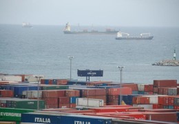 Demoras de envios maritimos al Puerto de La Guira